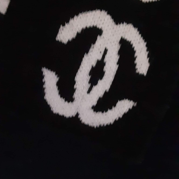 Sweater Cape - Picture 5 of 10